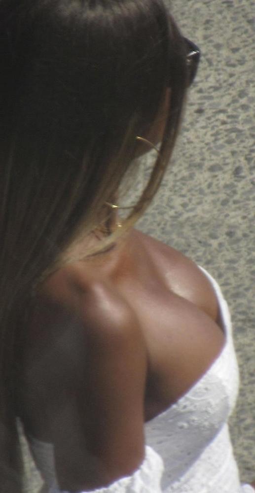 25P Street boobs 6