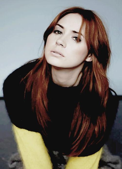 25P Karen Gillan Cum Museum