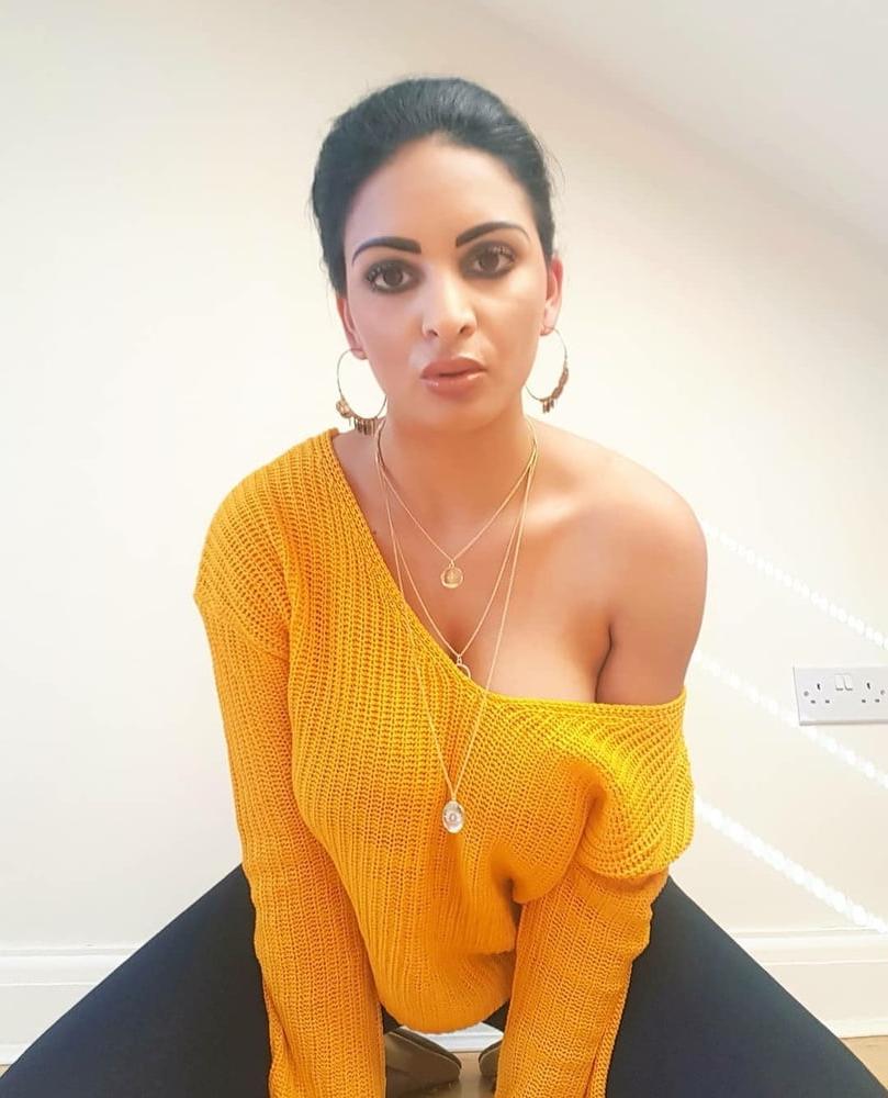 9P Big boobs Me