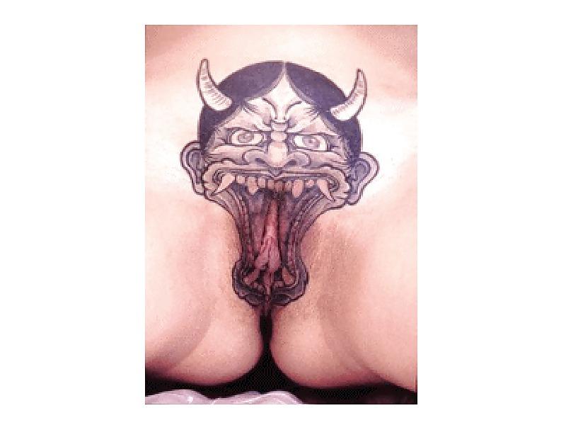 25P Tätowierungen und Piercings