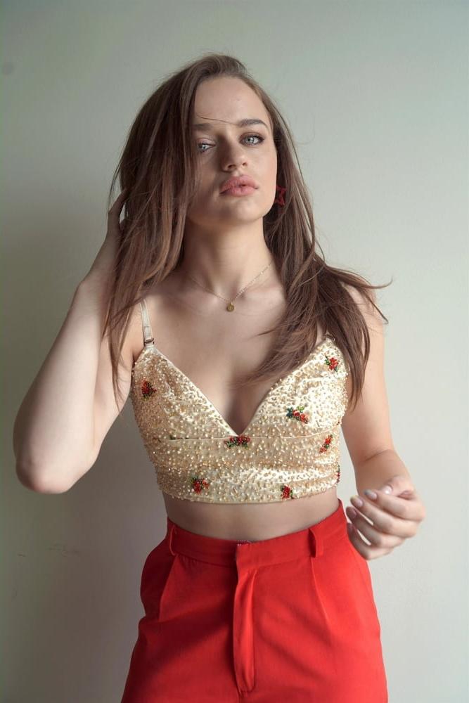 10P Joey King Cum Target