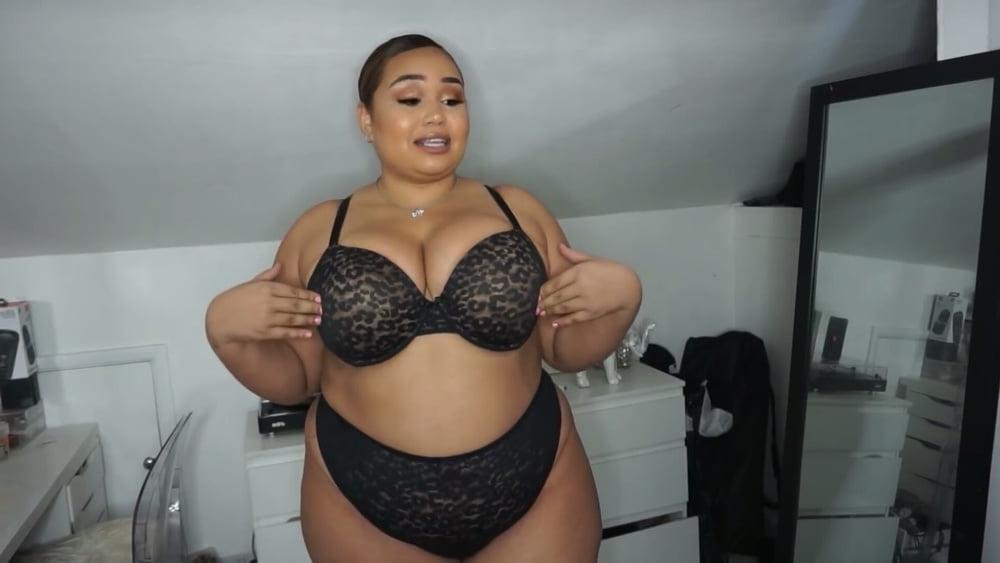 25P ONLY BIG BOOBS DDD DIVINE