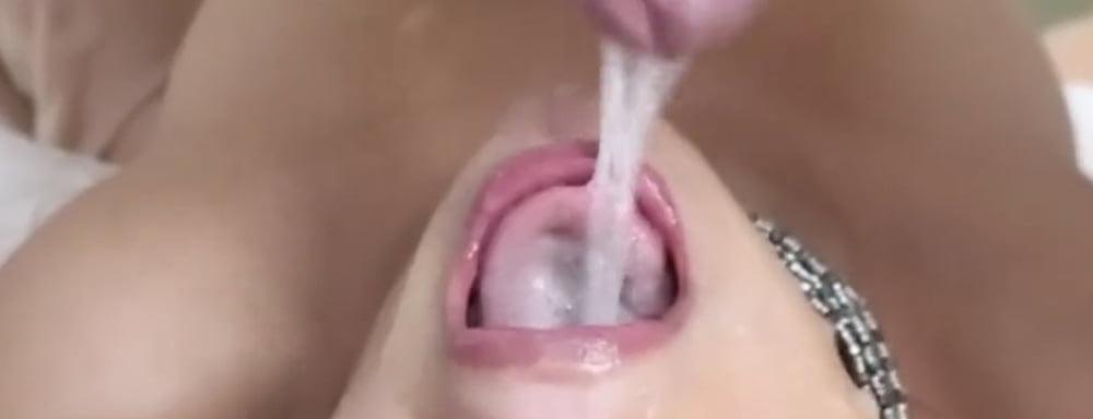 12P Pinay Sucking