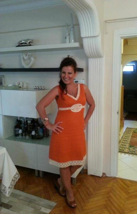 6P Turkish Housewife Sexy Mom