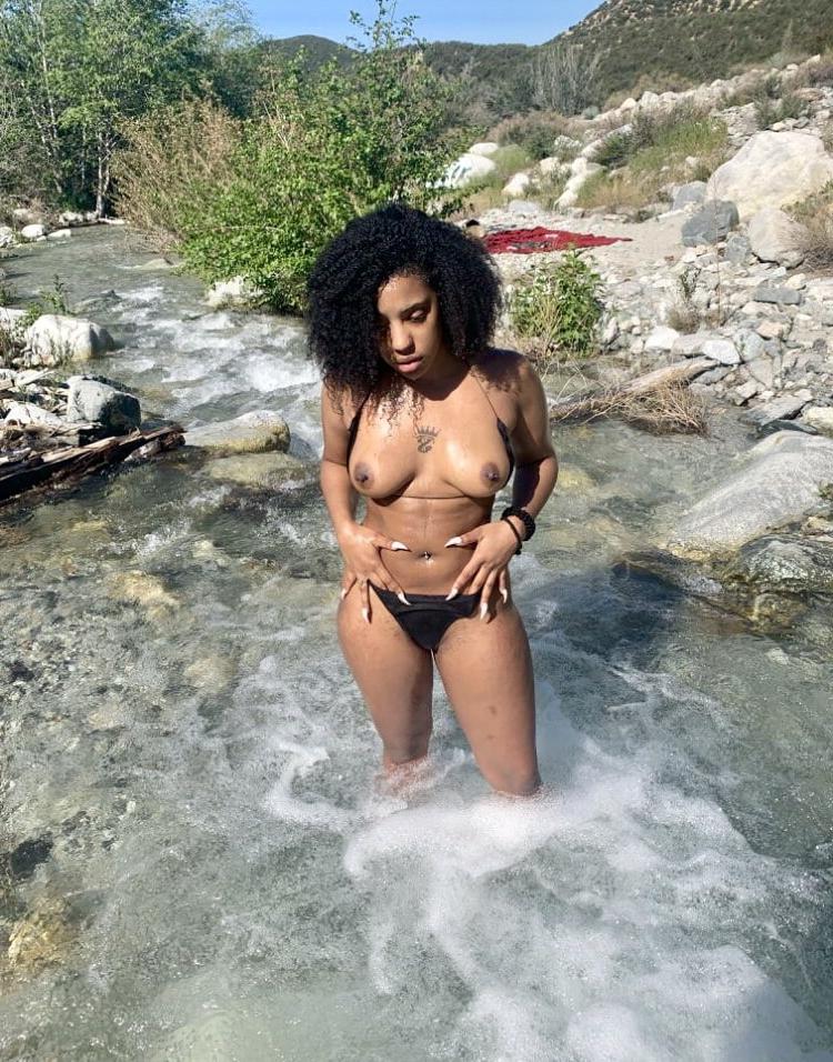 25P EBONY PYT MAZI....SLIM THICK BOOTY