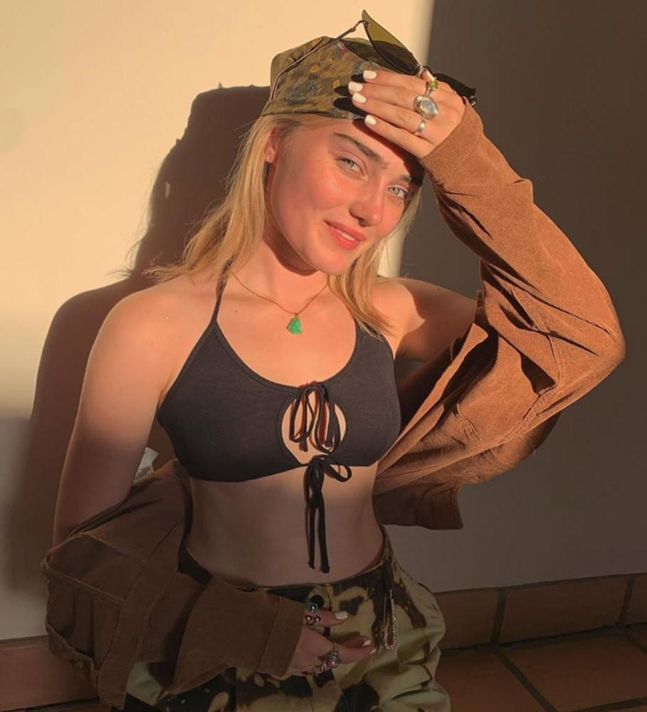 9P Meg Donnelly Cum Target
