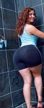 25P Random big ass, hips, tits and legs mature plus ladies