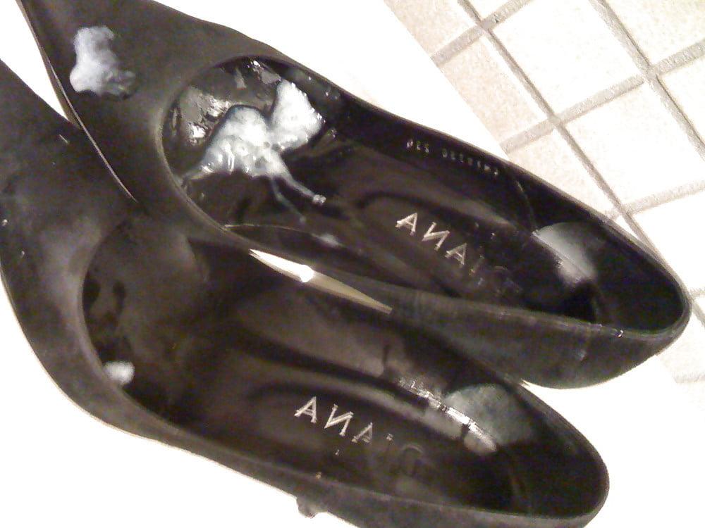 25P mom heels