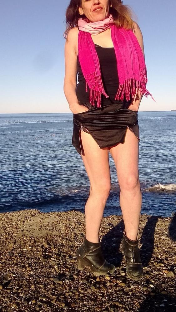25P Local mature flatchested super-slut