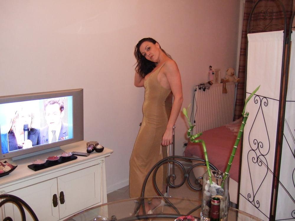 25P Sexy stewardess has fun