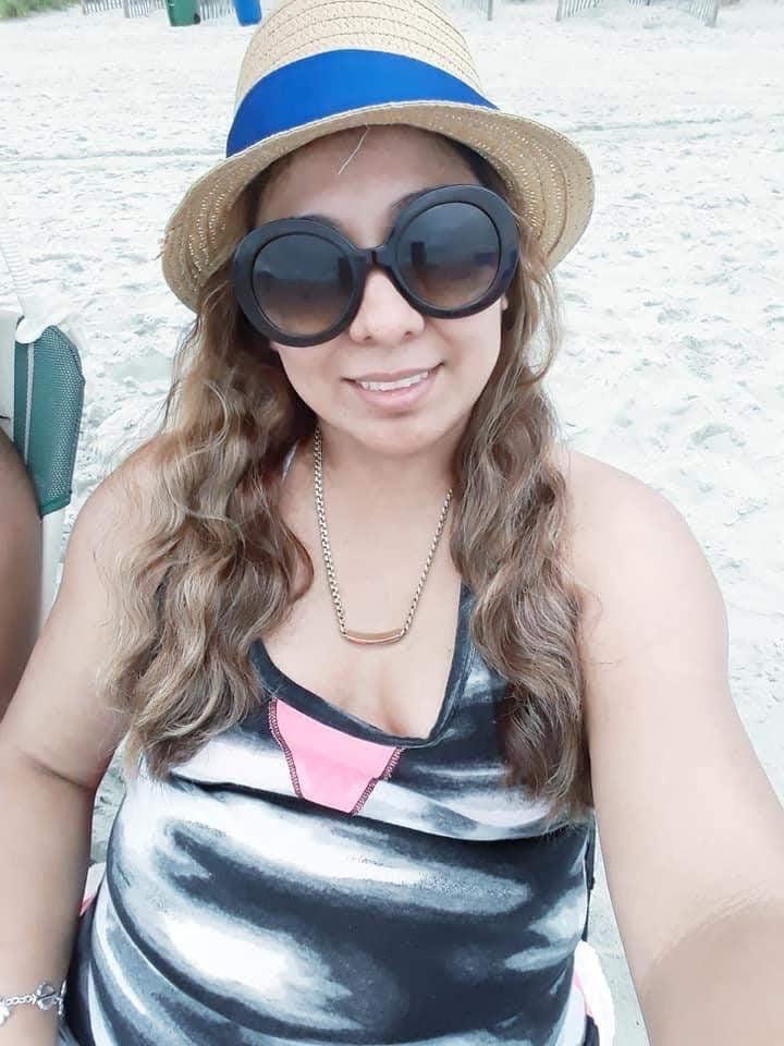 25P My MILF Mom Edith