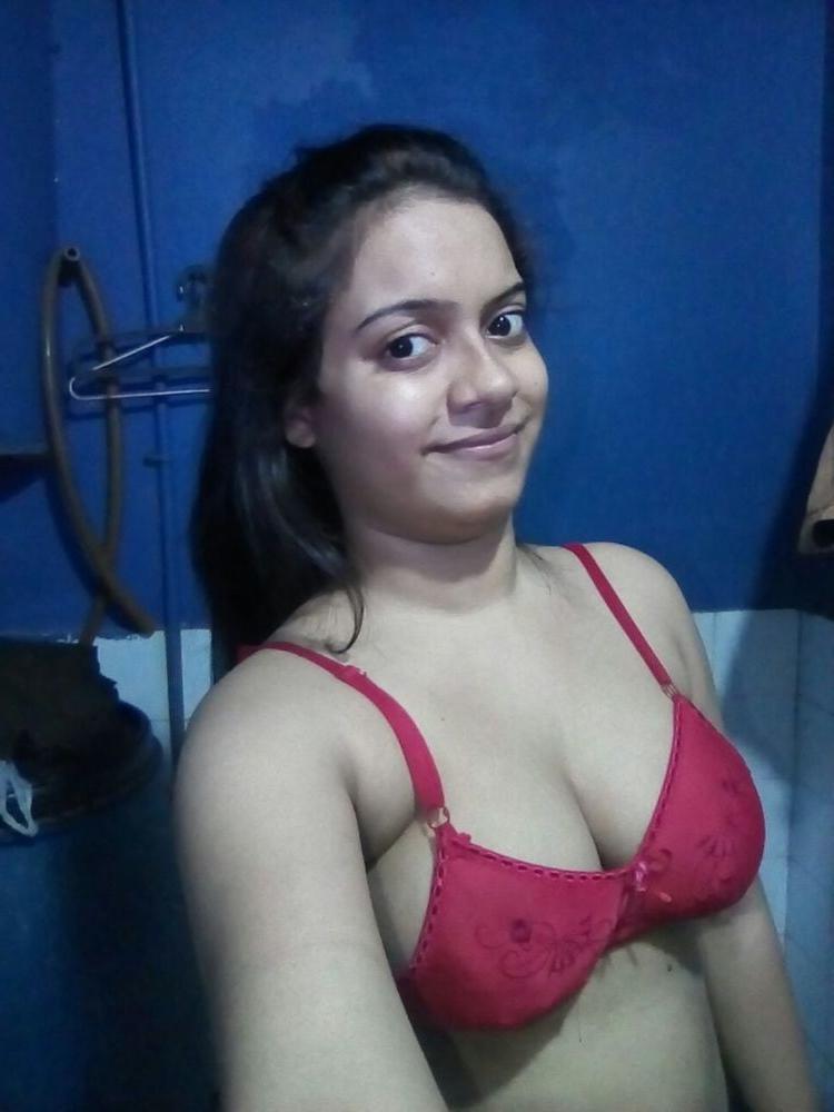 25P Desi Girl Big Boobs
