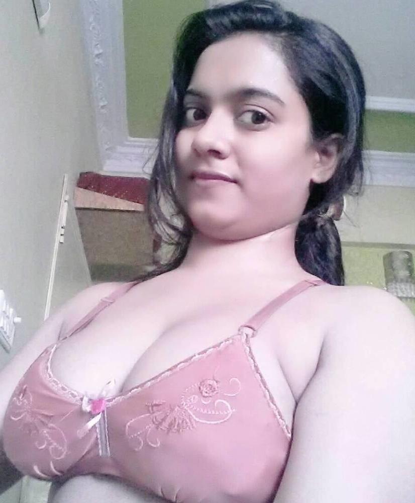 25P Desi Girl Big Boobs