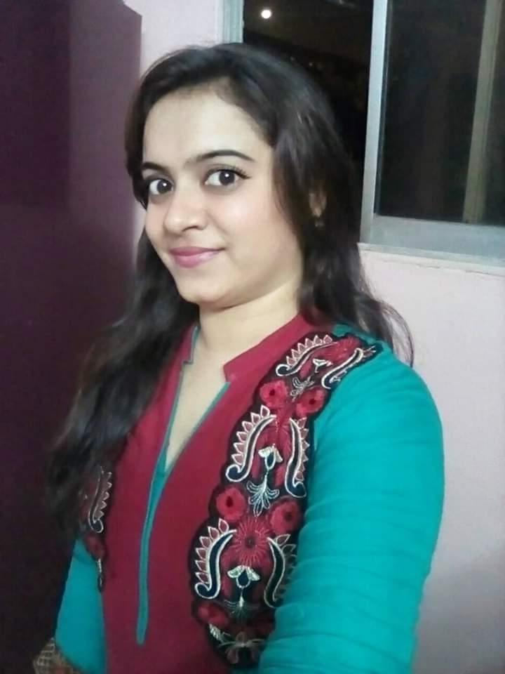 25P Desi Girl Big Boobs