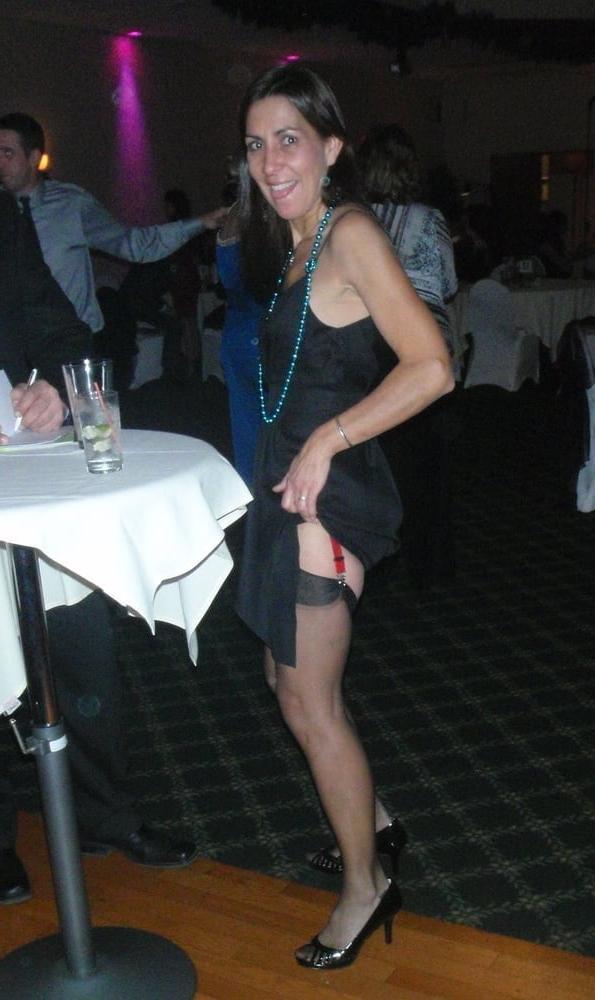 25P Mom loves to wear stockings