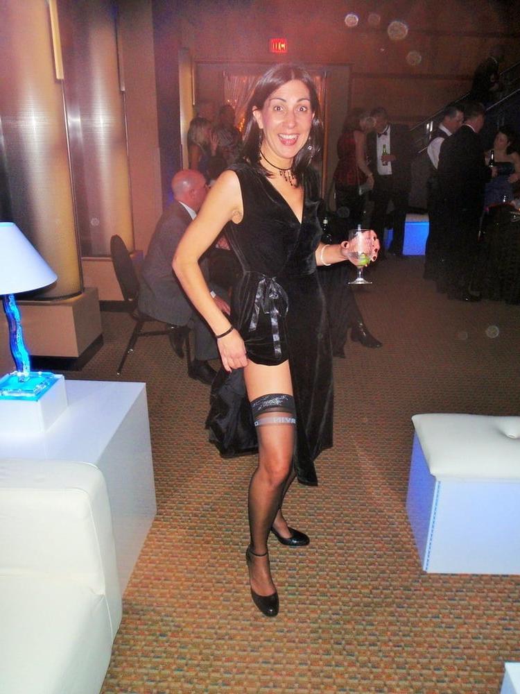 25P Mom loves to wear stockings