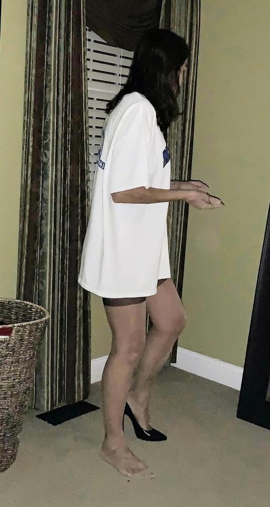 25P Mom loves to wear stockings