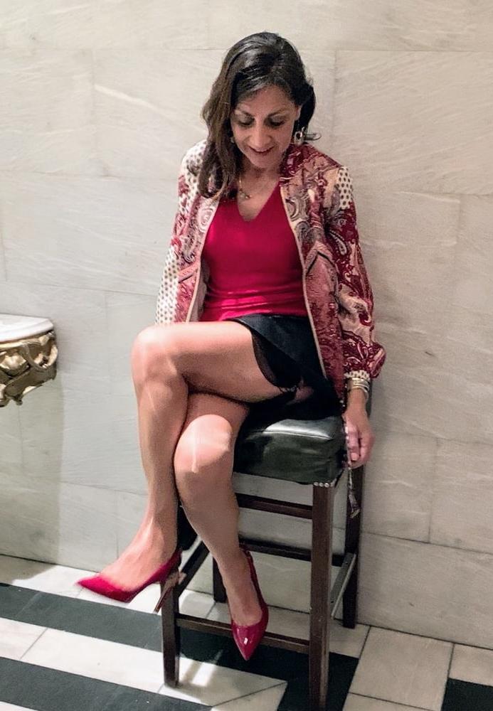 25P Mom loves to wear stockings