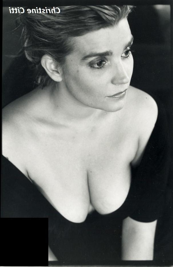 17P Acrice french big boobs fantasm