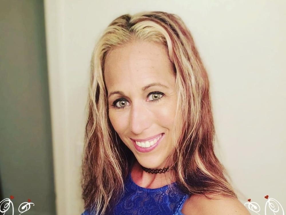 25P Sexy mom