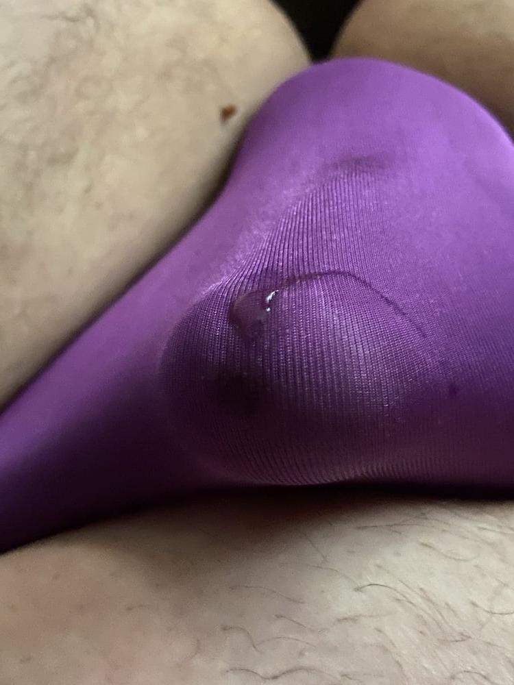 10P Sperma im Höschen
