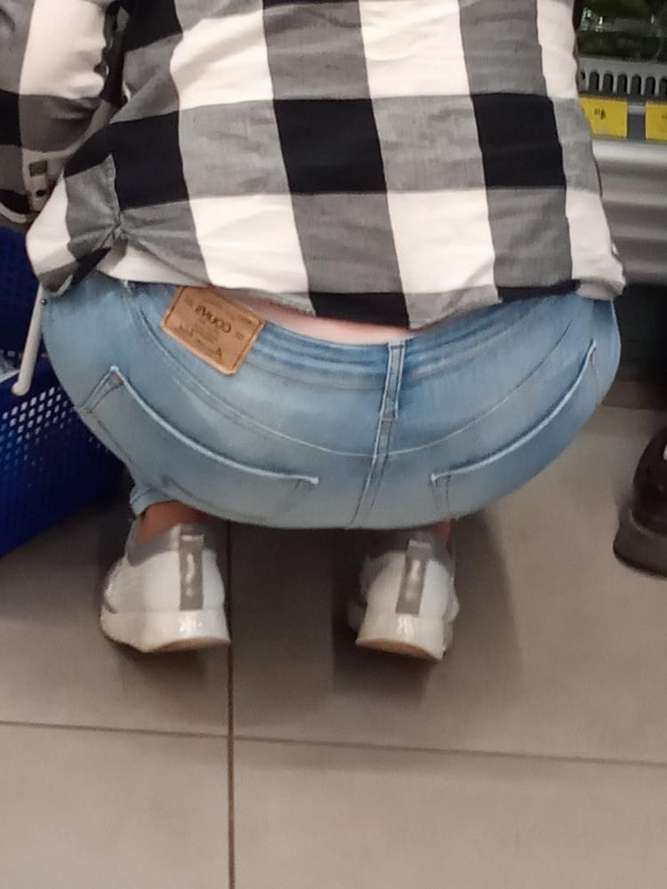 25P I spy on the Belarusians woman