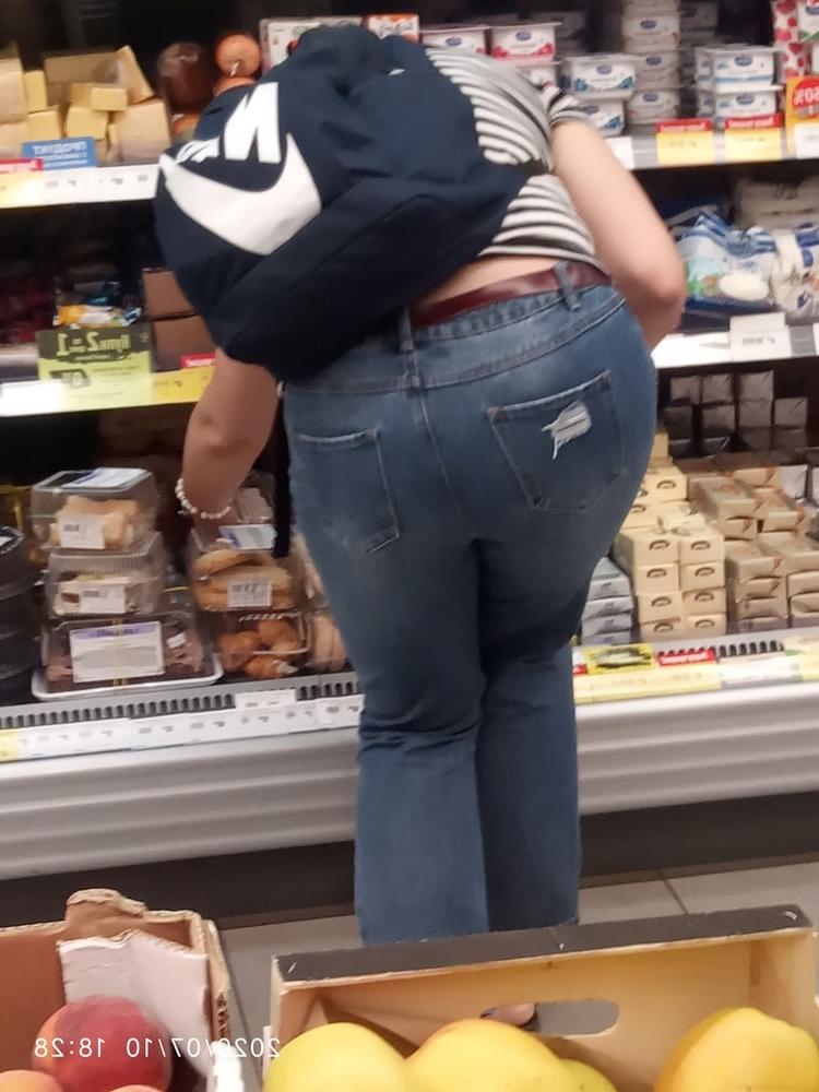 25P I spy on the Belarusians woman