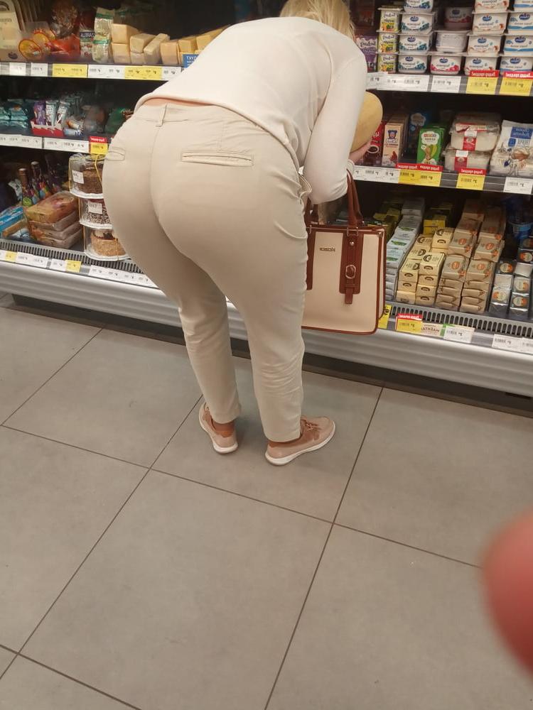 25P I spy on the Belarusians woman