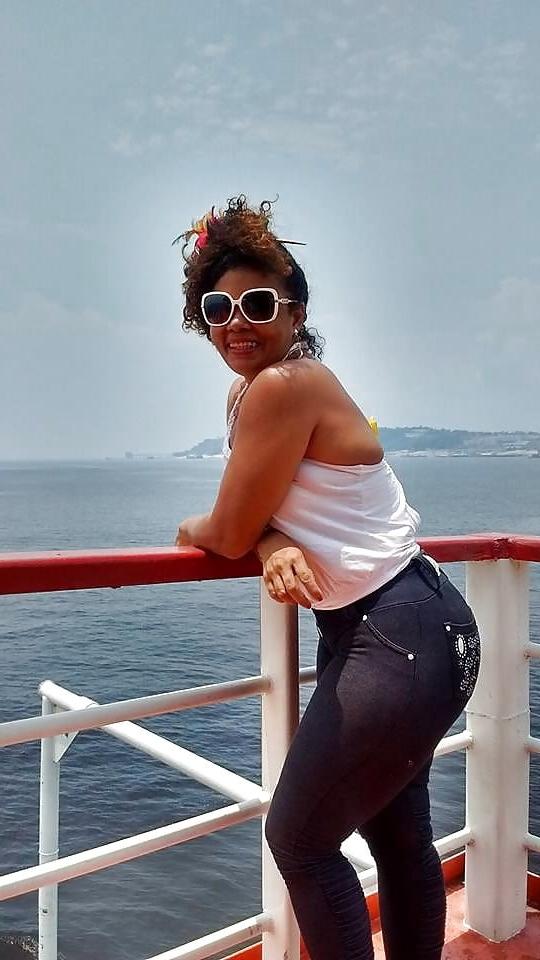 23P mature milf big booty