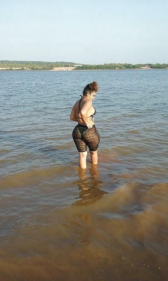 23P mature milf big booty
