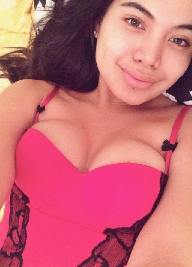 25P Malay Azalea Azmil flight attendant big boobs naked