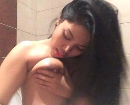 25P Malay Azalea Azmil flight attendant big boobs naked