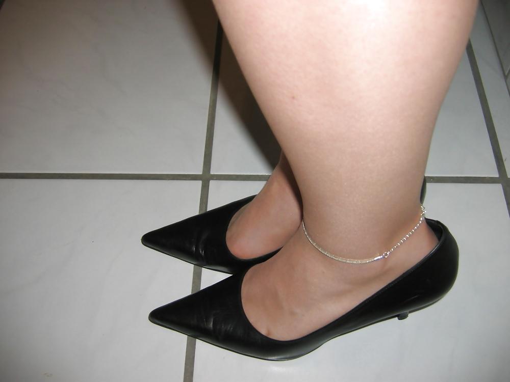 22P Heels and Pantyhose