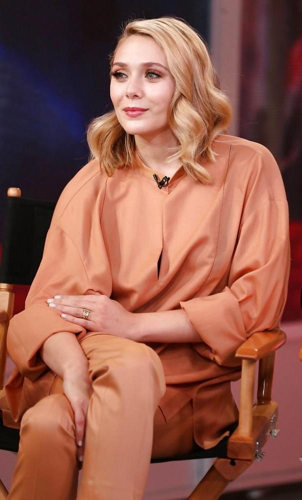 25P Elizabeth Olsen Cum Target