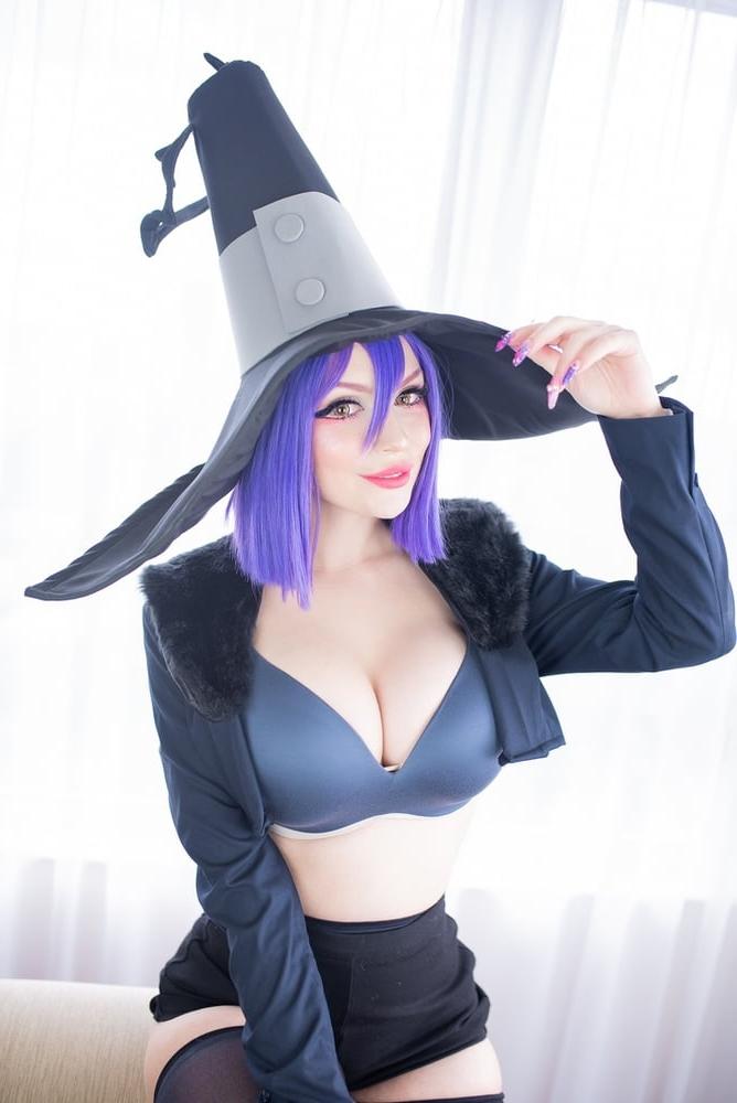 25P Hot Cosplay Girl with big Boobs + Nude 2