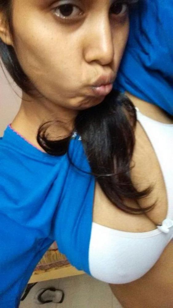 23P Indian big boobs wife