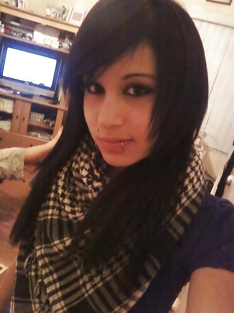 7P Hot emo self pics