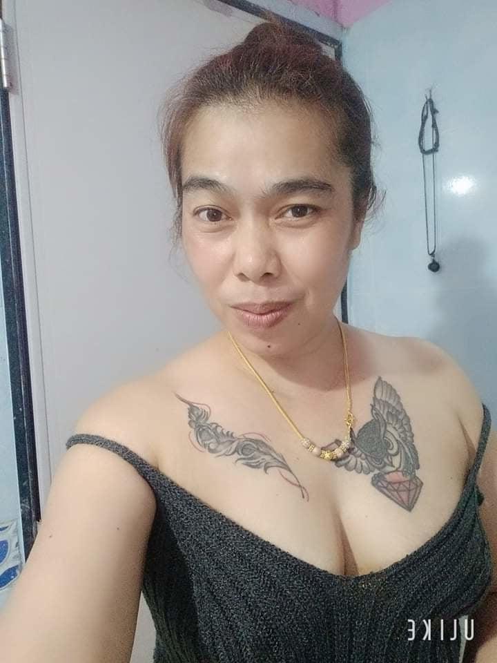 23P Sexy mom