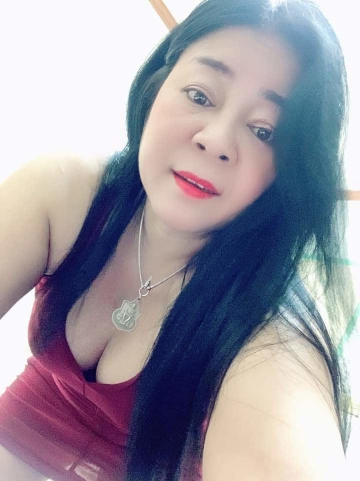 23P Sexy mom