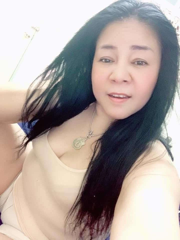 23P Sexy mom