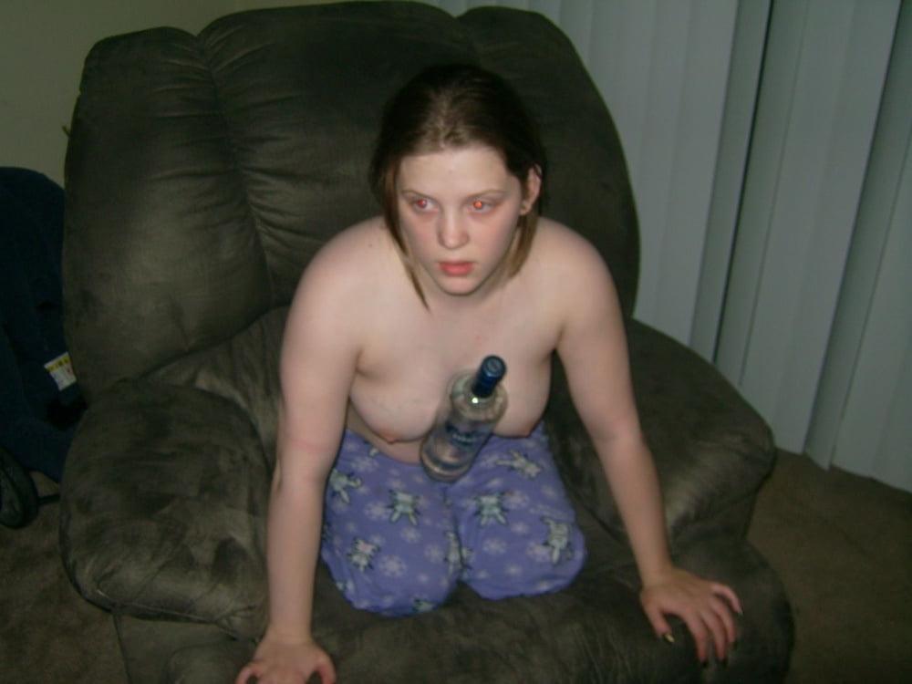 25P Exposed slutwife and mom Karen