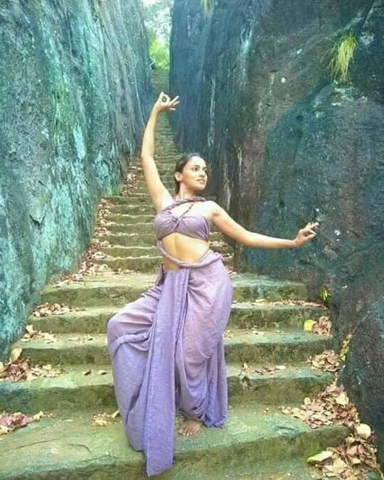21P Sri lankan actress ass