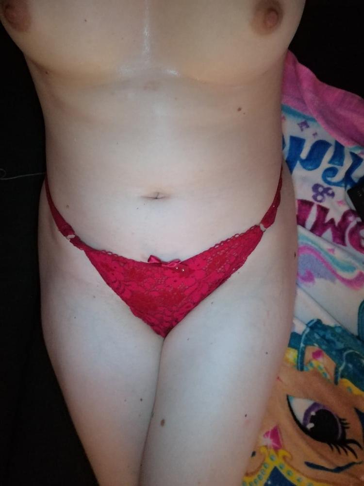 12P Hot blonde