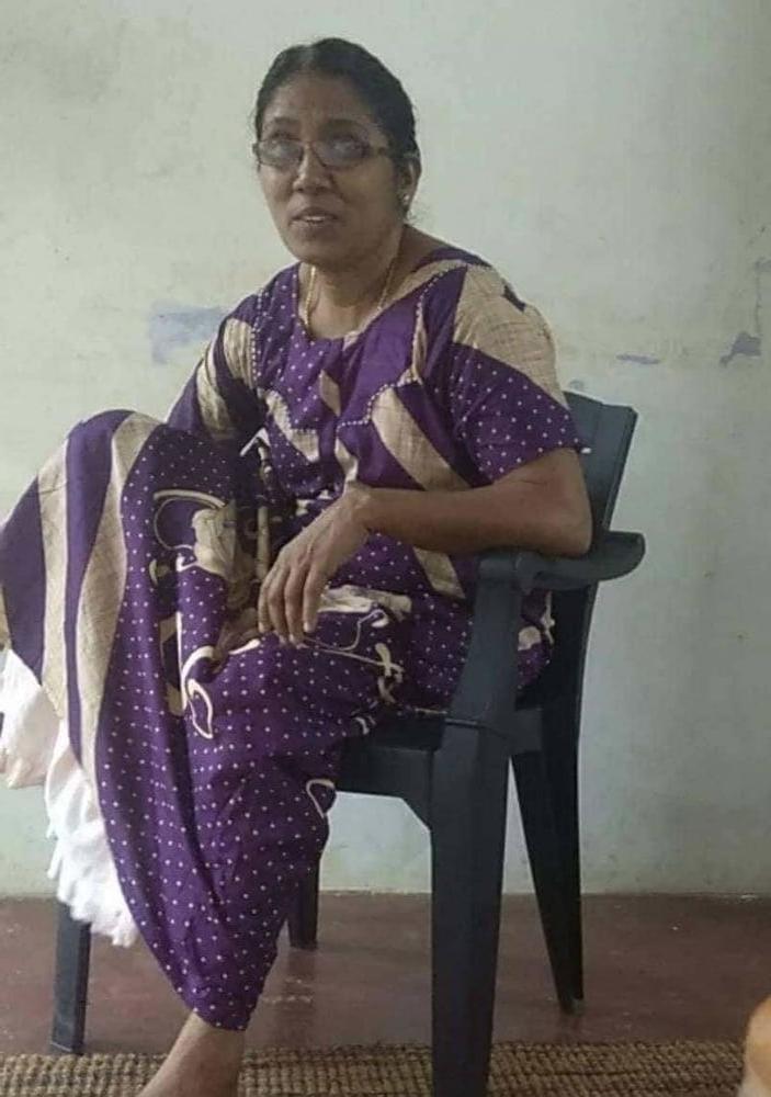 21P My frnd's sexy mom
