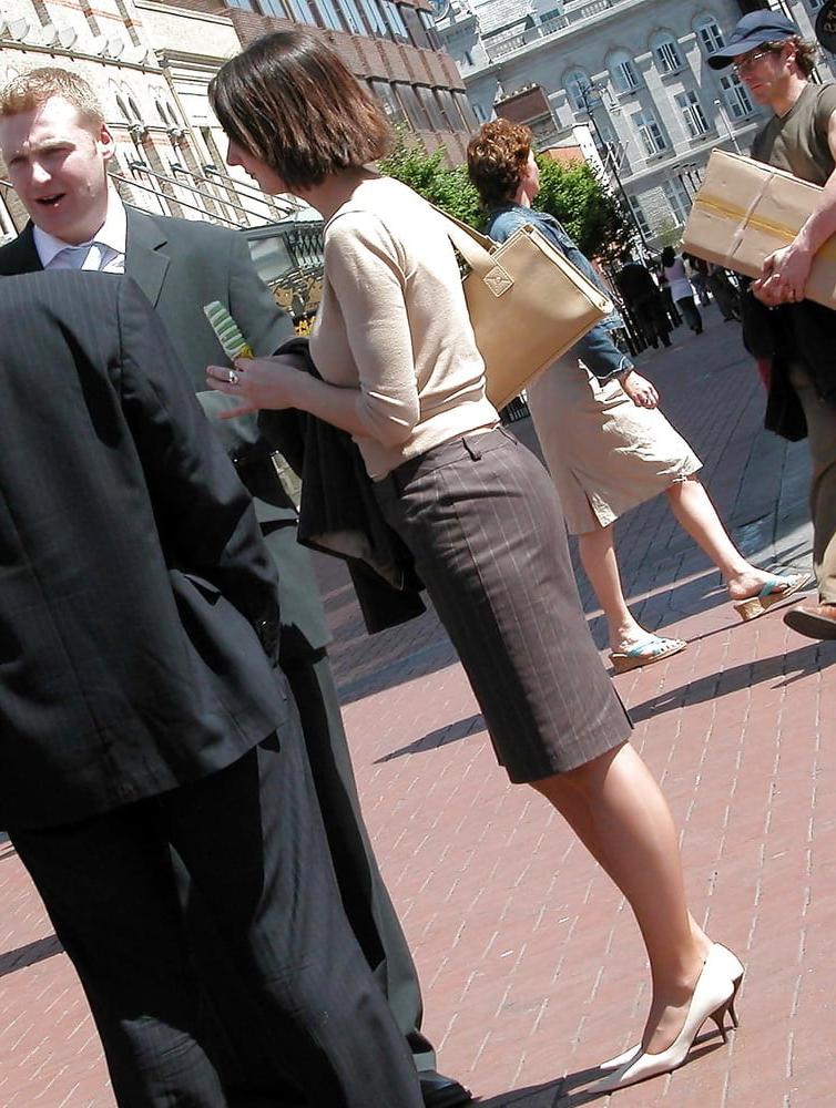 25P street nylons 3