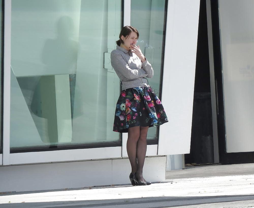 25P street nylons 3