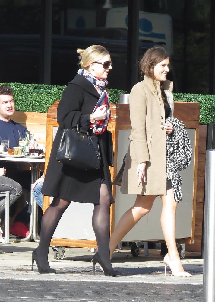 25P street nylons 3