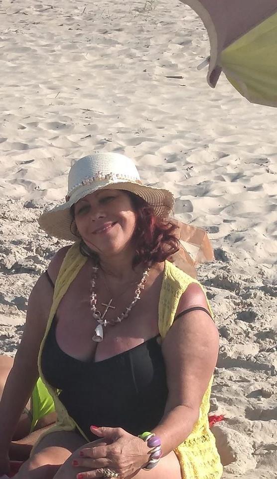 25P MATURE WOMAN
