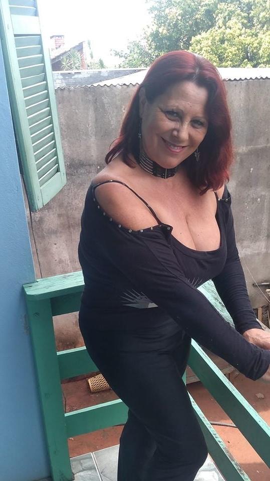 25P MATURE WOMAN