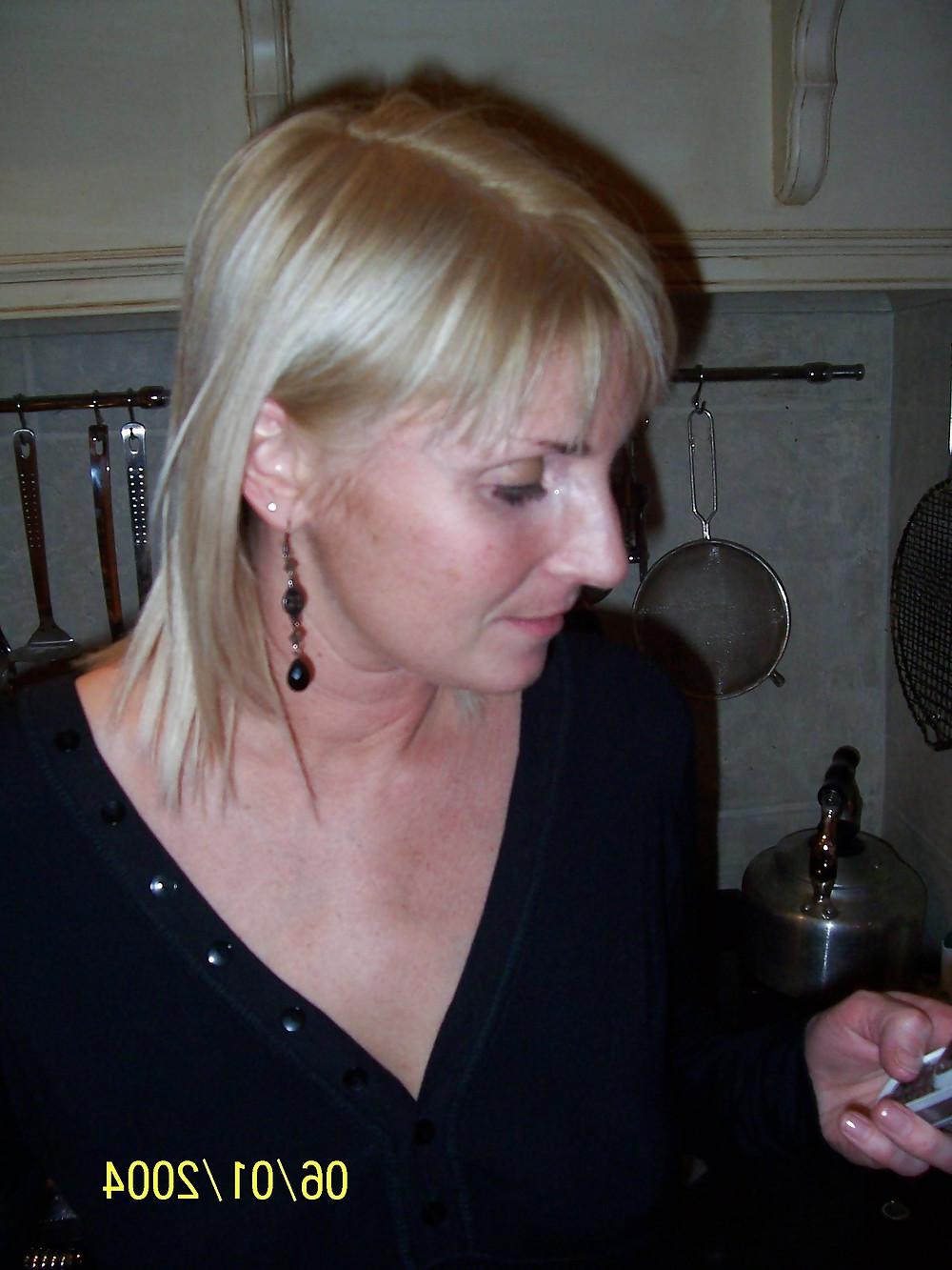 21P Blonde English Wife Posing